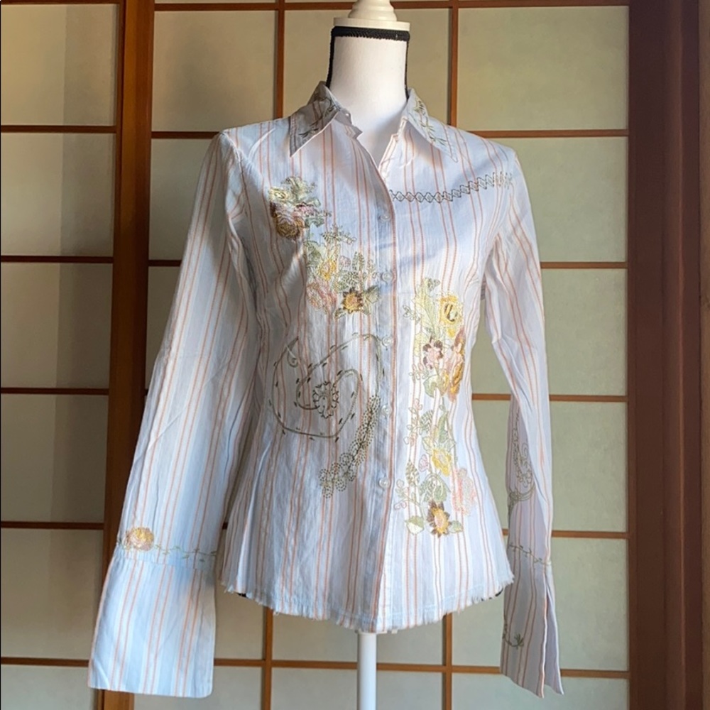 NWT AZIZ  Embroidered Shirt L